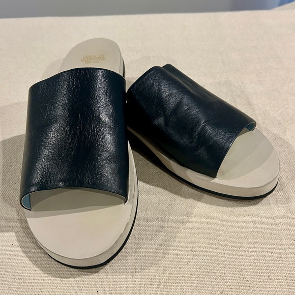 France’s Valentine Black leather cloud slide sandals size 9.5 B - Picture 2 of 16